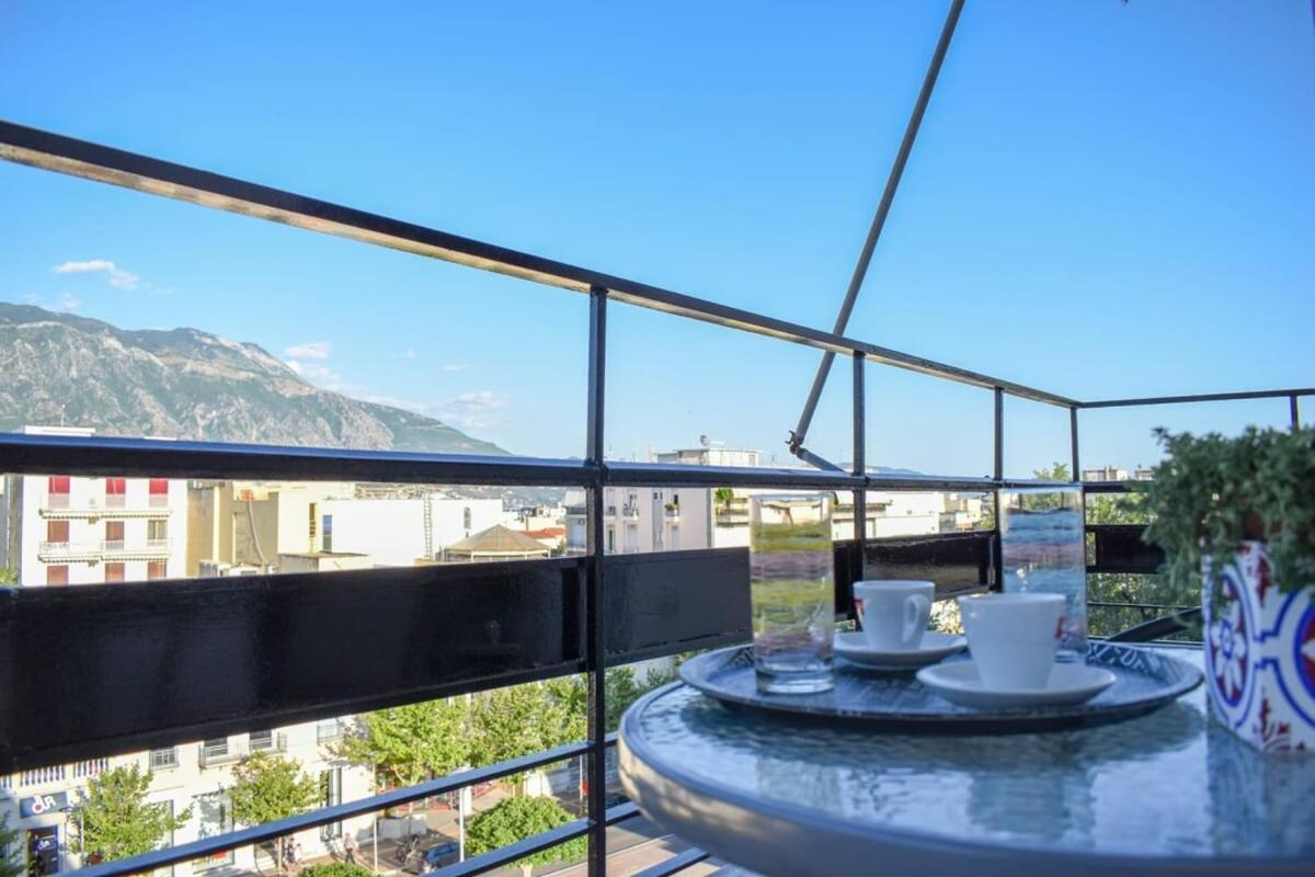 הוילה קלמאטה Cozy Flat On The Main Square, 10Min To The Sea מראה חיצוני תמונה