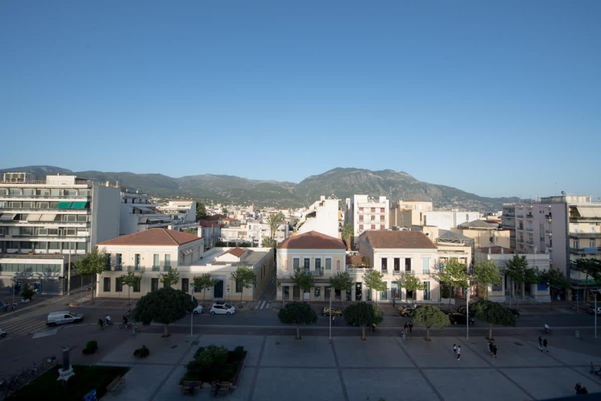הוילה קלמאטה Cozy Flat On The Main Square, 10Min To The Sea מראה חיצוני תמונה