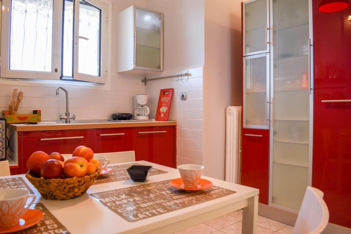 הוילה קלמאטה Cozy Flat On The Main Square, 10Min To The Sea מראה חיצוני תמונה