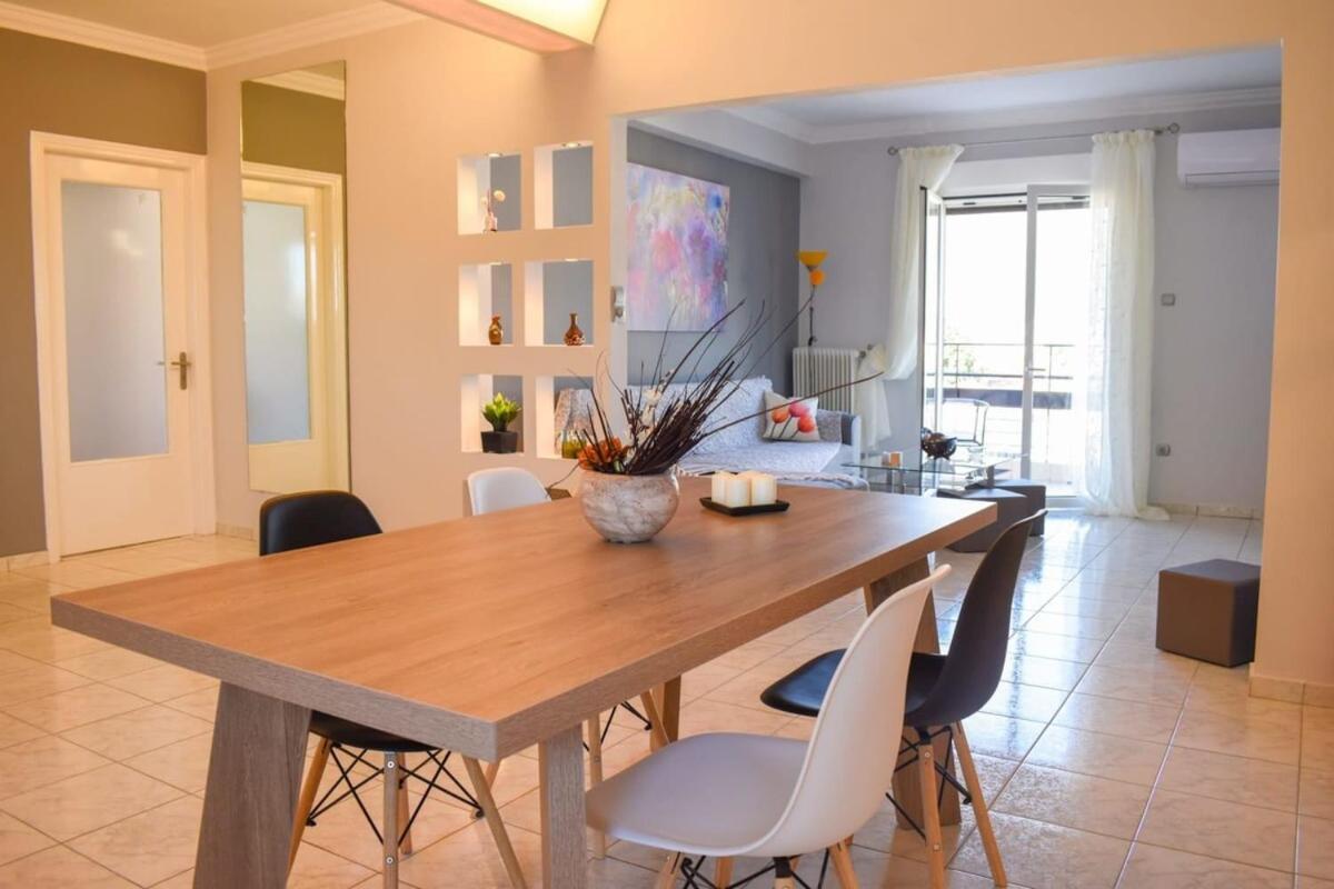 הוילה קלמאטה Cozy Flat On The Main Square, 10Min To The Sea מראה חיצוני תמונה