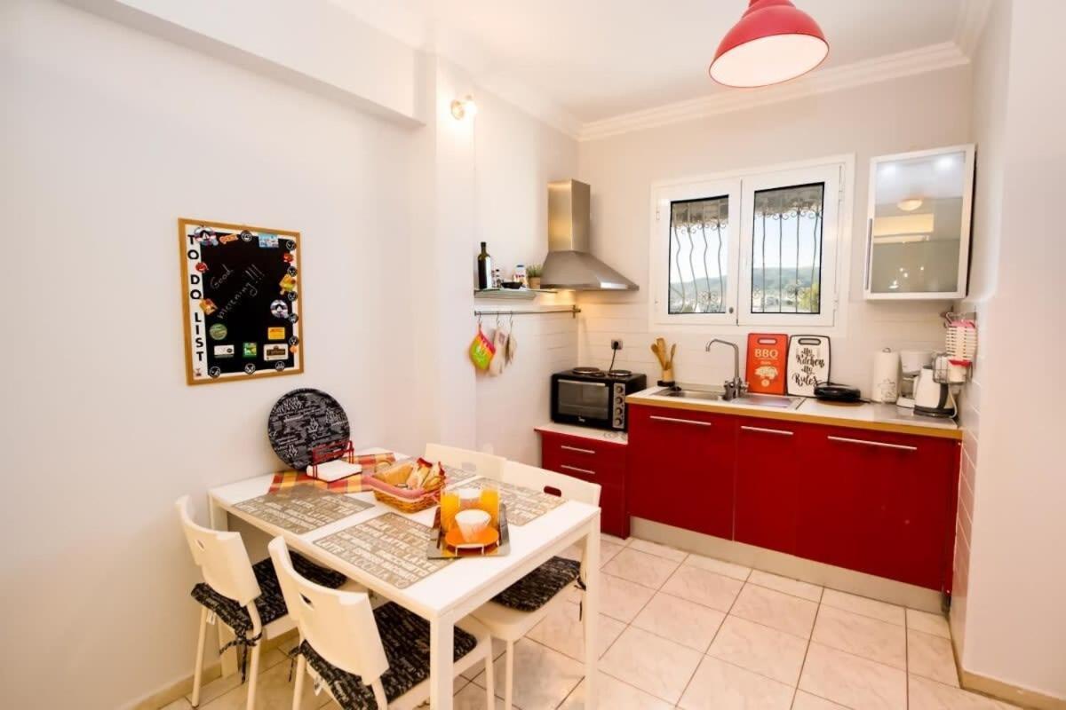 הוילה קלמאטה Cozy Flat On The Main Square, 10Min To The Sea מראה חיצוני תמונה